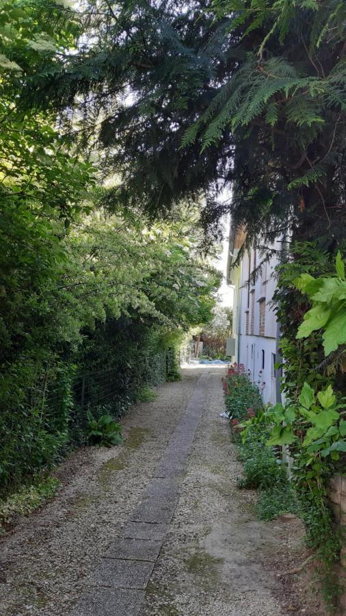 1 Chambre Double "Le Devenir" Saint-Julien-les-Villas 外观 照片